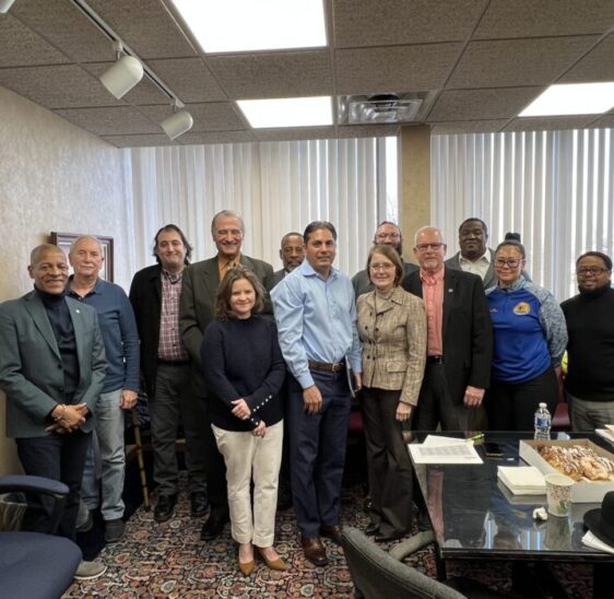 DeLuca Meets with Mayors